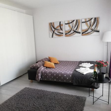 Marlen'S Apartment بوخارست المظهر الخارجي الصورة