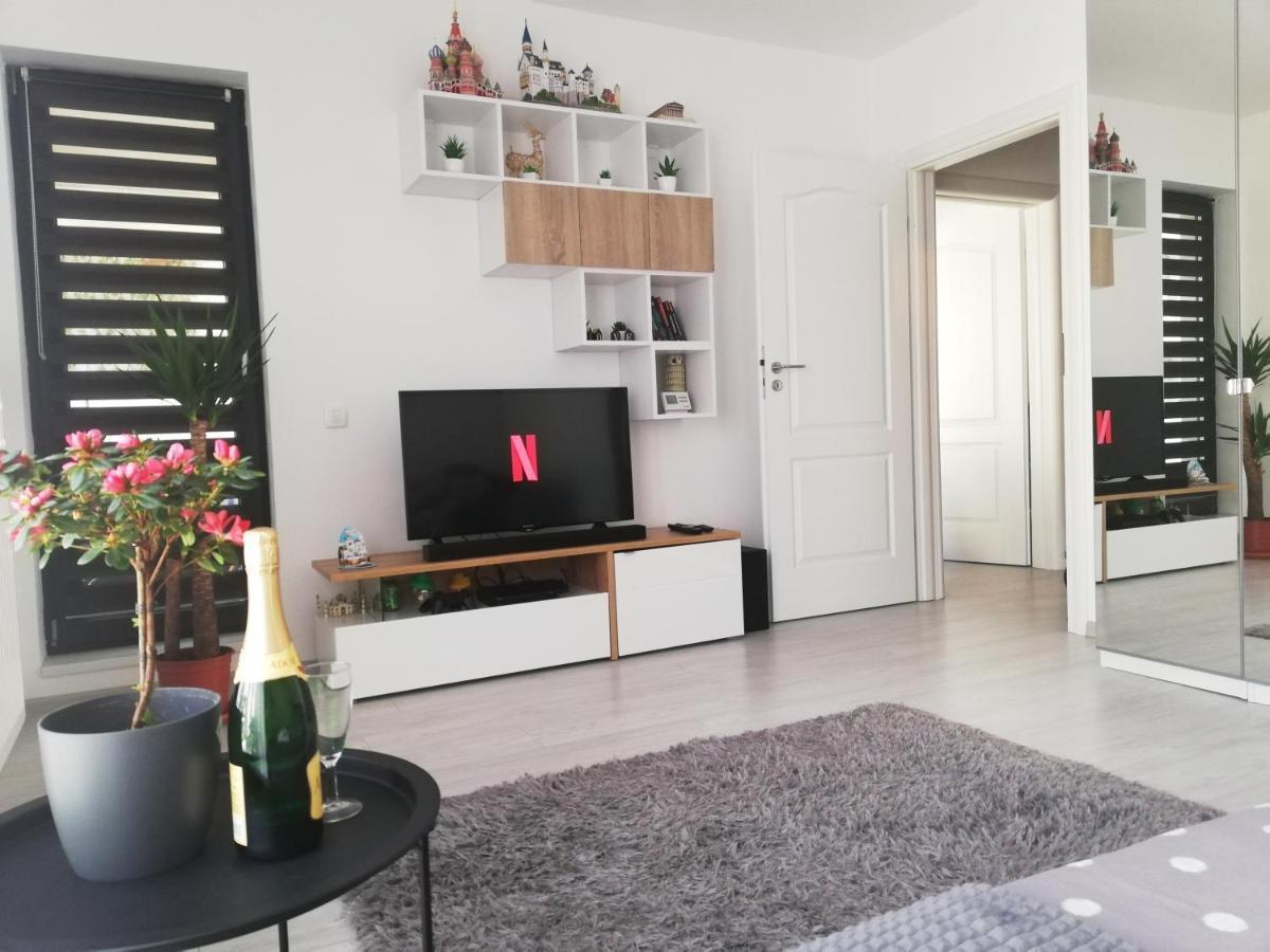 Marlen'S Apartment بوخارست المظهر الخارجي الصورة