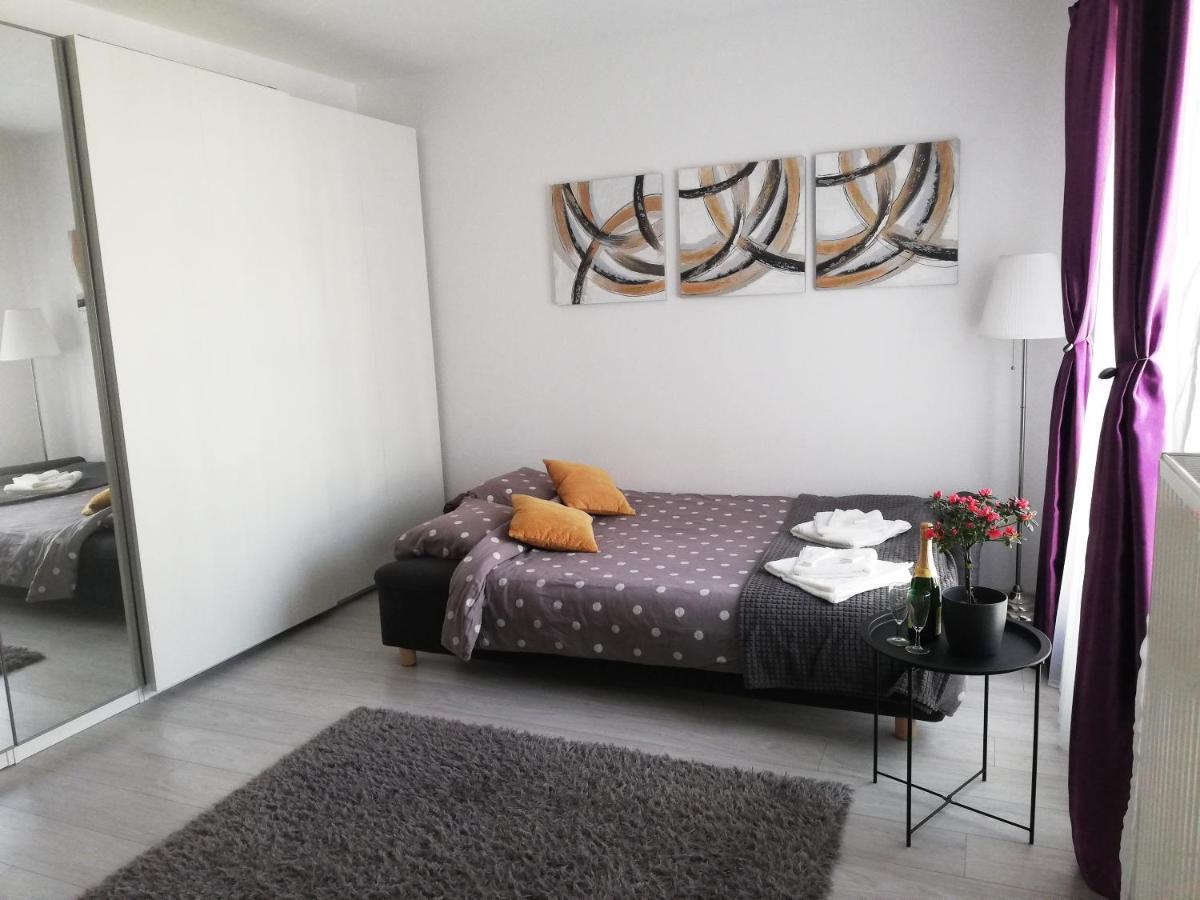Marlen'S Apartment بوخارست المظهر الخارجي الصورة